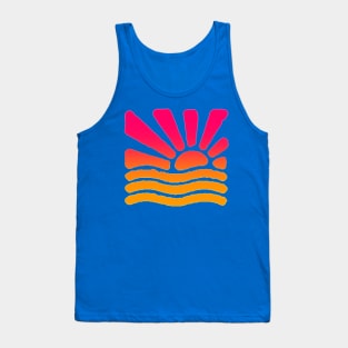 SUN OVER WATER - Sun Shining In Red, Pink, Orange, Yellow Hombre Gradient Tank Top